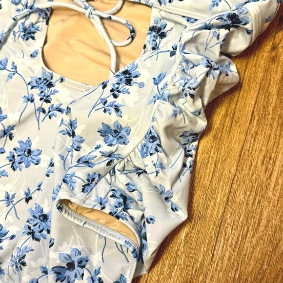 A Pea in the Pod Maternity Blue Floral Ruffle One-Piece Swimsuit Size Medium - Picture 11 of 13